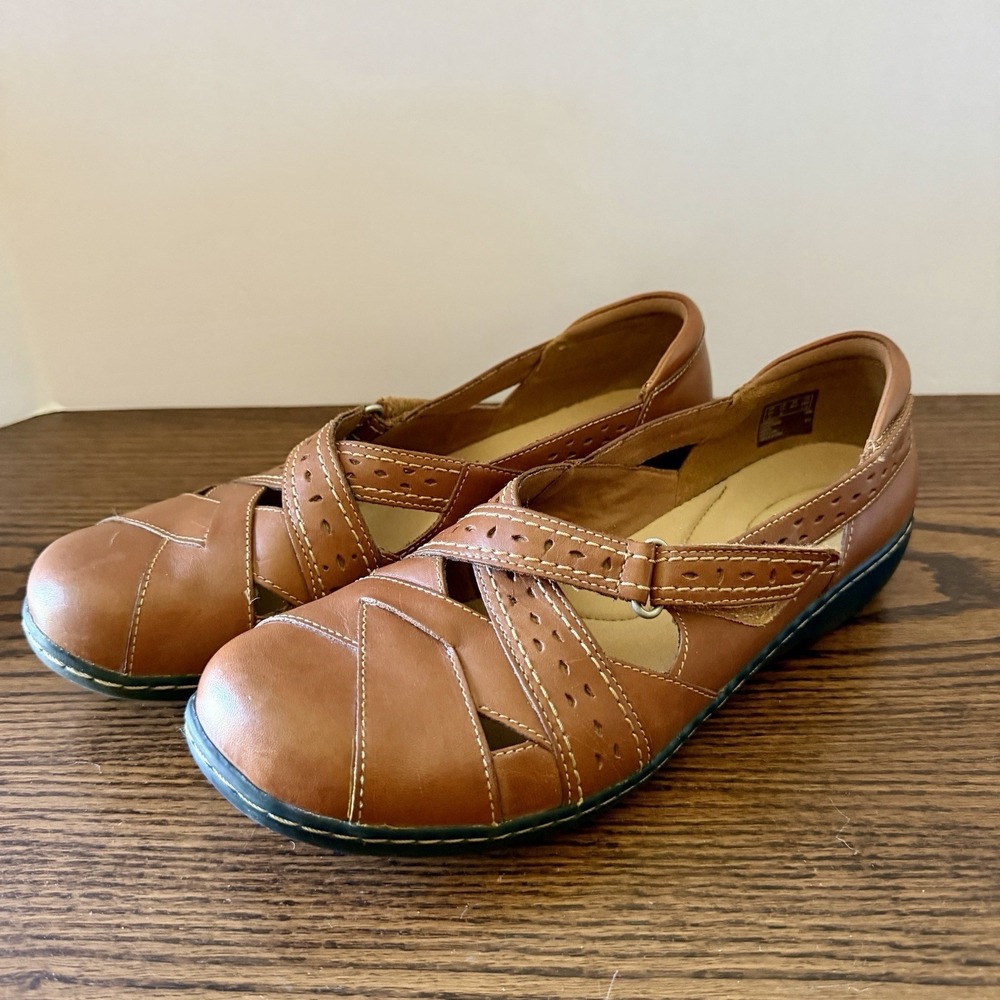 Clarks Women's Ashland Spin Q Slip-On Loafer Tan Size 11